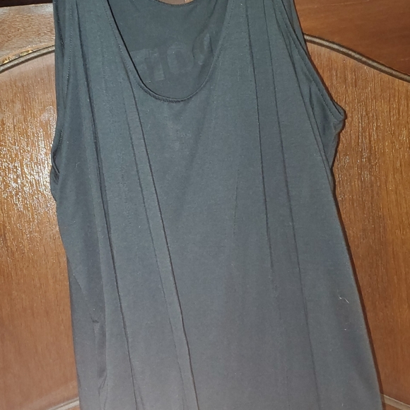 NWOT NIKE DRI-FIT WORK OUT SHIRT - Picture 4 of 5